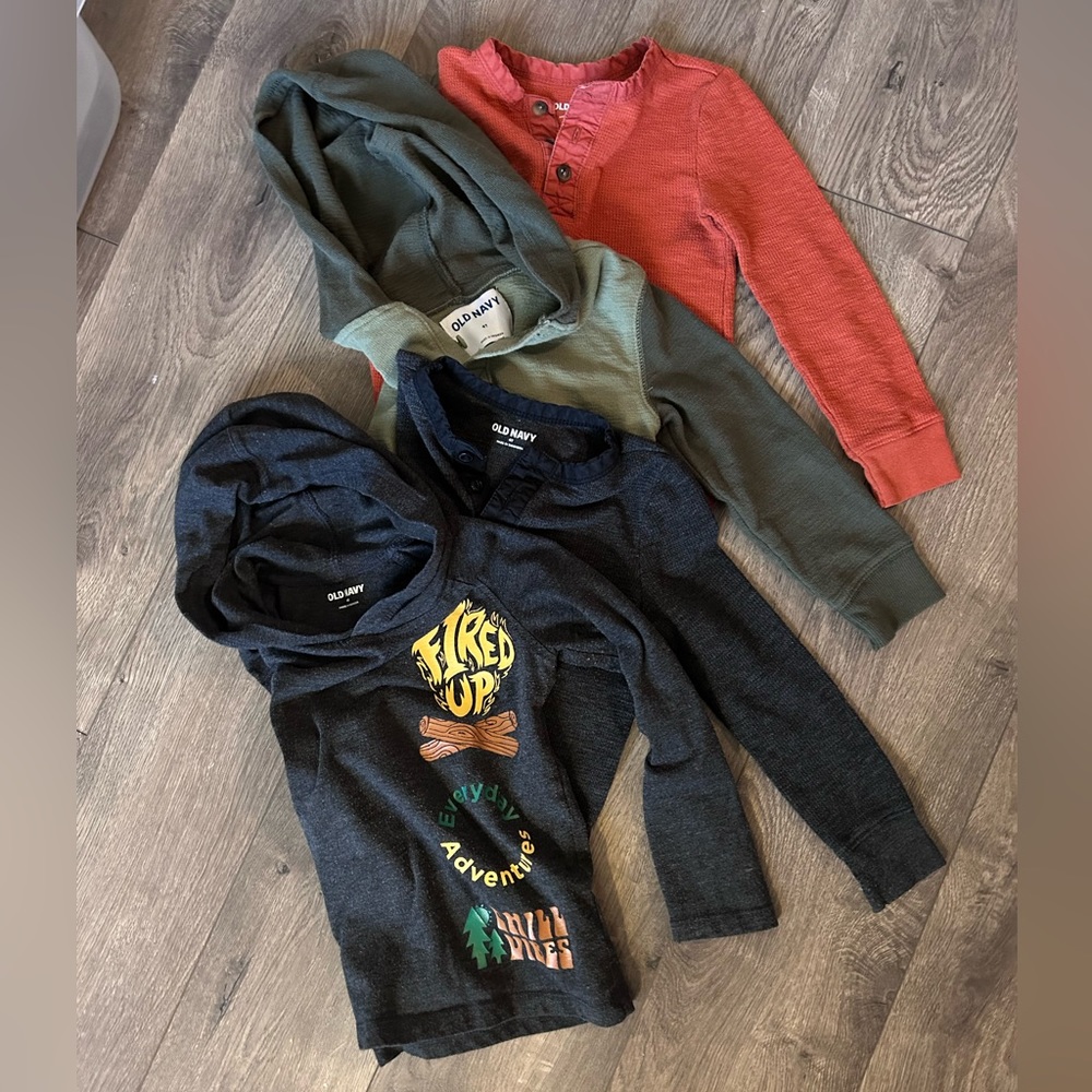 4T lot of 4 boys long sleeve tops, 2 with hoods, all Old Navy